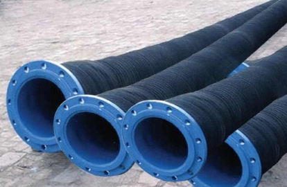 Karaniwang mga materyales at paggamit ng malaking diameter suction at paglabas ng mga hose.